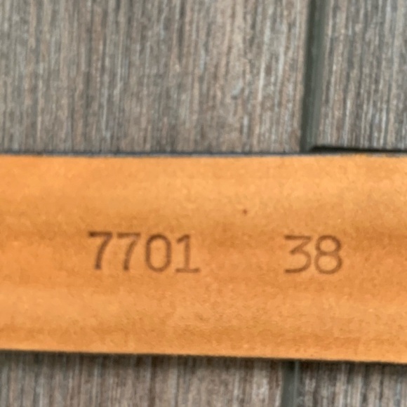 Tull is I Calfskin belt - Picture 9 of 10